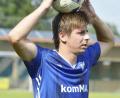 Bild: Ziegler
Wohin mit dem Ball? Stefan Trager von der DJK Ensdorf muss da gut überlegen, denn der Gegner heißt FC Amberg, und der ist Tabellenführer.