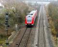 Bild: Hösamer
Die Bahnstrecke Hof-Regensburg - im Bild ein Abschnitt bei Schwandorf - soll elektrifiziert werden. Bei persönlichen Terminen konnten sich Interessenten über das Thema informieren.