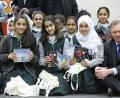 Bild: Orienthelfer e.V./exb
Buchverteilung im Libanon