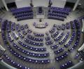 Bild: Michael Kappeler/dpa 
Mit der Wahlrechtsreform soll die Anzahl der Abgeordneten-Sitze im Bundestag neu reguliert werden.