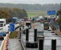 Bild: Götz
Die Ausfahrt Schwandorf-Mitte muss in Richtung Regensburg wegen Asphaltarbeiten von Freitag bis Montag erneut gesperrt werden.