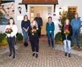 Bild: njn
Maria Dietrich, (erste Reihe, von links) Melissa Chousein, Sarah Bollmann und Selina Forster haben mit Erfolg die Übungsleiterprüfung bestanden. Mit auf dem Bild (hintere Reihe, von rechts) Spartenleiter Bernd Rose, Oberturnwartin Sonja Grünauer und Stellvertreterin Rita Härtl sowie Kassier Anton Rupprecht.