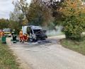 Bild: Polizeiinspektion Sulzbach-Rosenberg
Der Fahrer dieses Mercedes Sprinter hatte Glück im Unglück. Er überstand den Brand ersten Erkenntnissen zufolge ohne Verletzungen.