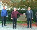 Bild: Diakonie
Zur Ehrung für 30 Jahre Betriebszugehörigkeit gratulieren dem Jubilar Markus Friedrich (Zweiter von links) Hans-Joachim Grajer, Lothar Höher und Diakon Karl Rühl (von links).