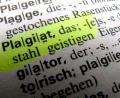 Symbolbild: Stephan Jansen/dpa
Schwunghaften Handel mit gefälschten Marken-Artikeln hat ein 34-jähriger aus Amberg getrieben. Der Zoll bereitete dem Treiben ein Ende.