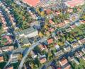 Bild: Thilo Hierstetter
Loderhof als bevölkerungsreichster Stadtteil leidet unter einem enormen Verkehrsaufkommen, das sich vor allem auch im Bereich der im Bild diagonal verlaufenden Goethestraße bemerkbar macht. SURO2030 fordert nun ein neues Verkehrskonzept für diesen Bereich.