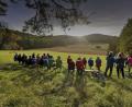 Bild: exb
Auf ihrer Weinwanderung genossen die Mitglieder des Sportklubs Fürnried herbstliche Stimmungen im Licht der untergehenden Sonne.