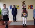 Bild: bö
Sabine Lubich (Mitte) hat das Staatliche Schulamt Amberg-Sulzbach die Rektorenstelle in Schmidmühlen übertragen. Schulamtsdirektorin Beatrix Hilburger (links) nimmt die Amtseinführung vor. Es gratulieren Bürgermeister Peter Braun und Rektorin Helga Gradl (rechts) von der benachbarten Mittelschule aus Ensdorf.