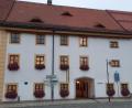 Bild: kro
Im kommenden Jahr packt die Stadt Waldsassen die Sanierung des Dachstuhls des Anwesens Johannisplatz 9 an, wo die Stadtbücherei untergebracht ist.
