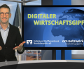 Screenshot: OM Netzwerk Marketingagentur
Paul Johannes Baumgartner, bekannt als Moderator bei Antenne Bayern, führt via Livestream durch den Wirtschaftsgipfel.