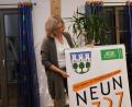Bild: fvo
Vorerst rollt NEUN2727-Kordinatorin Doris Völkl wegen der Pandemiegefahr das Plakat zusammen. Die Gemeinde stoppt für dieses Jahr sämtliche Vorträge.