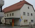 Bild: dob
Ab Dezember bleiben die Türen der Postfiliale in der Bahnhofstraße für immer geschlossen. Die Poststelle zieht in das neue E-Center in der Altenstadter Straße, das am 3. Dezember eröffnet.