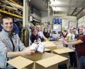 Archivbild: wrm
Die Packstraße der Pfadfinder Windischeschenbach für die Weihnachtstrucker-Aktion im letzten Jahr - so kann es 2020 leider nicht über die Bühne gehen. Dennoch helfen die Pfadfinder - nur etwas anders. Die Helfer hoffen auf große Unterstützung aus der Bevölkerun.