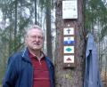 Bild: sh
Nach gut 20 Jahren als Betreuer und Markierer des Main-Donau-Weges im Abschnitt Rödlas bis Trichenricht hat Ewald Großmann seinen Arbeitsmantel an den Nagel gehängt.