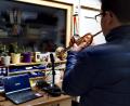 Bild: jzk
In seinem Tonstudio spielte Andreas Sächerl den Jungmusikanten ihre Instrumentalstimme vor.