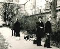 Archivbild: Richard Heider
Die Ermittler im Jahre 1980 gingen mit der gebotenen Sorgfalt und den damals vorhandenen technischen Mitteln an den Mordfall Gertrud Kalweit heran. Im Bild im Vordergrund: Oberstaatsanwalt Klaus Pfannschmidt (2. von rechts) und Hauptkommissar Josef Lettl.