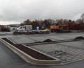 Bild: e
Die Arbeiten am Parkplatz an Hallenbad und Schule sind weit im Verzug. Dochim Dezember soll die Baustelle laut Bürgermeister 
 freigegeben werden.