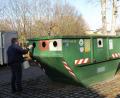 Bild: frd
Für den Betrieb und der Sauberhaltung der Glascontainerplätze erhält die Gemeinde Gleiritsch vom Landkreis nun 80 Cent je Bürger und Jahr.