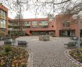 Bild: Wolfgang Steinbacher
Hier arbeiten Mitarbeiter mit "hoher Motivation" und "außerordentlicher Leistungsbereitschaft". Das betont OB Jens Meyer als Reaktion auf die harsche Kritik am Service im Rathaus.