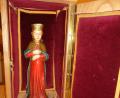 Bild: amö
Das "Frauentragen im Advent" ist ein alter christlicher Brauch. Im Transportkästchen wird die Muttergottes von Haus zu Haus gebracht.