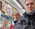 Bild: Karl-Heinz Kaiser
Gerd Ziegler (links) und Karl-Heinz Kaiser aus Nürnberg verzichten darauf, in der Amberger Altstadt wie gewohnt zwei Weihnachtsmarkt-Buden zu betreiben.