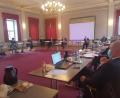 Bild: gib
Im vorgeschriebenen Corona-Abstand kam der Bezirksausschuss des Oberpfälzer Bezirkstags im Alten Festsaal der Bezirksverwaltung in Regensburg zusammen.