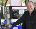 Bild: Petra Hartl
Willy Moebius in seiner Tankstelle in Amberg.