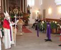 Bild: rpp
Der Nikolaus und der Weihnachtsmann lernen sich zum ersten Mal kennen und vergleichen Tun und Aussehen.