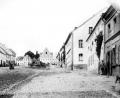 Bildmontage: Mathias Helzel/exb
Die Eschenbacher Altstadt beim Oberen Tor: In eine Postkarte aus der Zeit vor dem Bau des Vermessungsamtes "baute" Mathias Helzel das Obere Tor ein.