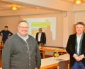 Bild: fjo
Nach mehreren gescheiterten Versuchen wollen vier neue Köpfe die Neugestaltung des Waidhauser Marktplatzes forcieren: Architekt Christian Schönberger, Bürgermeister Markus Bauriedl, Diplomingenieur Ernst Zobel und Bauamtsleiter Christian Meier (von links).