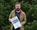 Bild: jr
Robert Weiß präsentiert den Jahreskalender, den der JU-Ortsverband Konnersreuth heuer zum 17. Mal herausgebracht hat.