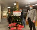 Bild: bjp
Auf die feierliche Spendenübergabe muss der Gewerbering-Vorstand wegen der Hygienevorschriften verzichten. Doch bürgen Schatzmeister Michael Schelkshorn, die Vorsitzenden Tanja Hochholzer und Martin Pepiuk sowie Schriftführer Michael Stangl (von links) dafür, dass die vier mit einer Zuwendung aus dem vorjährigen Christkindlmarkt-Erlös bedachten Organisationen ihr "Christkindl" erhalten.