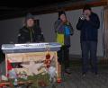 Bild: ow
Wolfgang Plößner (rechts) und seine beiden Söhne Sebastian (Mitte) und Max (links) überraschen am Abend des vierten Adventssonntags die Filchendorfer mit einem kleinen Weihnachtskonzert.