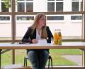 Bild: Franziska Hofmann/exb
Auf dem Bild sitzt Carina Hofmann das erste Mal im Bodenwöhrer Gemeinderat. Es ist bei der konstituierenden Sitzung entstanden, auf der sie vereidigt wurde. Seitdem kämpft sie dafür, dass junge Menschen mehr mitzubestimmen haben.