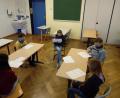 Bild: ads
Ein Hörspiel mit Pantomimendarstellung ist heuer die pfiffige Variante des Krippenspiels in St. Georg, das Drittklässler der Max-Josef-Schule an Heiligabend in der Georgskirche nachmittags inszenieren.