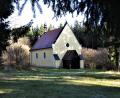 Bild: ubb
Die St. Nikolauskirche wurde vor über 800 Jahren erstmals urkundlich erwähnt. Noch interessanter: Im Umkreis der Kirche soll es eine Ortschaft namens Hogelstein gegeben haben. Sie wurde von den Hussiten zerstört, die Pest raffte die Ortsansässigen dahin.