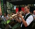 Archivbild: wro
Nächstes Jahr soll es wieder ein Bürgerfest in Falkenberg geben - mit guter Stimmung und Musik von der Falkenberger Blasmusik. Hier ein Bild aus dem Jahr 2018.