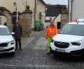 Bild: stg
"Ganz in ´Weiß" präsentierten sich die neuen Fahrzeuge von VG und Kläranlage für (von links) Andreas Gallei (Bauamt), Bürgermeister Roman Schäffler, Martin Zenker (Kläranlage) und Michael Memmel.