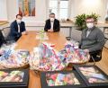 Bild: Susanne Schwab, Stadt Amberg/exb
Polizeiinspektions-Chef Thomas Lachner, ZRF-Leiter Stefan Neppl, Oberbürgermeister Michael Cerny und Klinikumsleiter Manfred Wendl (von links) zogen Bilanz über das Corona-Jahr und blickten auf 2021.