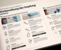 Bild: Wolfgang Steinbacher
Schnappschuss aus dem Impfzentrum Sulzbach-Rosenberg. Solche Flyer informieren dort über das Prozedere.