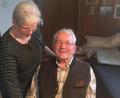 Bild: ihl
Luise und Alois Seegerer sind seit 53 Jahren verheiratet. Luise Seegerer hat ihrem Mann schon immer den Rücken frei gehalten und kümmert sich seit seiner Erkrankung rührend um ihren Alois.