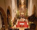 Archivbild: Petra Hartl
Christmette in der Pfarrkirche St. Marien in Sulzbach-Rosenberg (Archivbild von 2006): Aus diesem Gotteshaus stahlen die Kinder die Krippenfiguren.