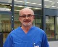 Bild: bl
"Wir haben unseren Humor nicht verloren", sagt Hubert Forster, Leiter des Pflegedienstes auf der Intensivstation des St.-Barbara-Krankenhauses in Schwandorf nach harten Monaten mit der Corona-Pandemie.