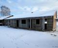 Bild: ubb
Rechtzeitig vor dem Wintereinbruch wurde das neue Betriebsgebäude mit einem Dach versehen. Inzwischen wird an der Holzverkleidung gearbeitet, bald können die Innenarbeiten beginnen.