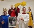 Repro: uz
Die Sternsinger Katharina Rewitzer, Maria Schulze, Antonia Rieder und Leon Reichel begeistern die Pfarrgemeinde mit ihrem hippen Video.