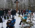 Bild: jr
Eine große Anzahl von Gläubigen, darunter viele Familiengemeinschaften, pilgerte am Dreikönigsnachmittag zur Andacht vor der Gommelbergkapelle. Im Vordergrund die Musiker Max Haberkorn (links) und Felix Kunz.