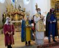 Bild: le
Die Heiligen Drei Könige feierten mit Pfarrer Max Früchtl den Festgottesdienst.