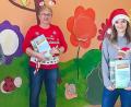 Bild: stg
Bürgermeister Hans Walter mit (von links) Kinderhausleiterin Ulrike Hederer, Edeltraud Haberkorn und stellvertretende Leiterin Cindy Lautner tauschen Erinnerungen aus.
