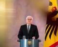 Bild: Bernd von Jutrczenka/dpa
Bundespräsident Frank-Walter Steinmeier: „Wir müssen auch die Kontakte, wo irgend möglich, am Arbeitsplatz reduzieren. Weniger ist mehr, gerade in diesen Tagen.“.