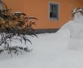 Bild: Jochen Weidner/exb
In Pullenreuth steht gleich eine ganze Schneemannfamilie.